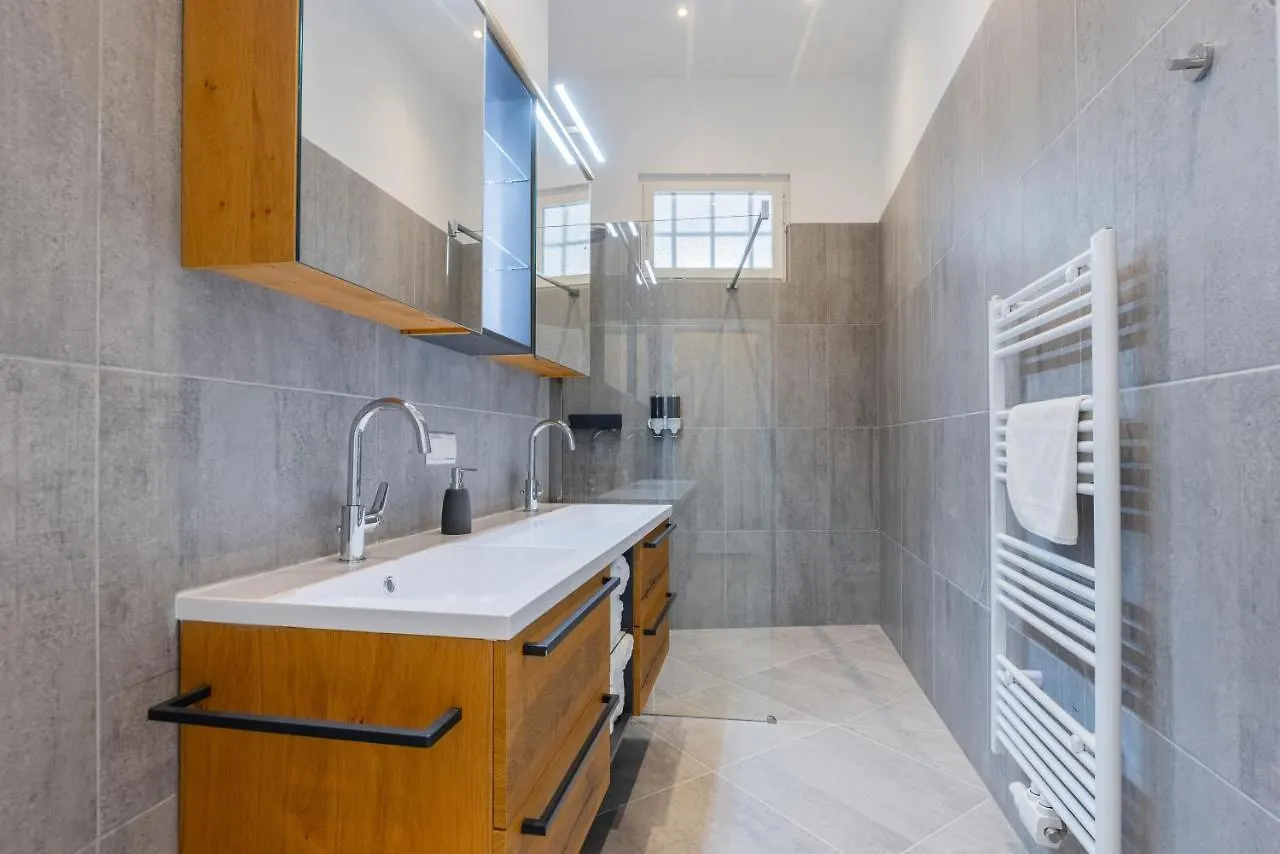 120 M2 4-Rooms Apartment In A City Center Vienna
